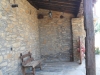 casa_porche_banco_y_rueda